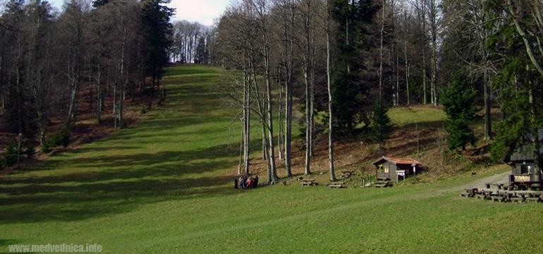 Slika: PLANINARENJE ZA MLADE