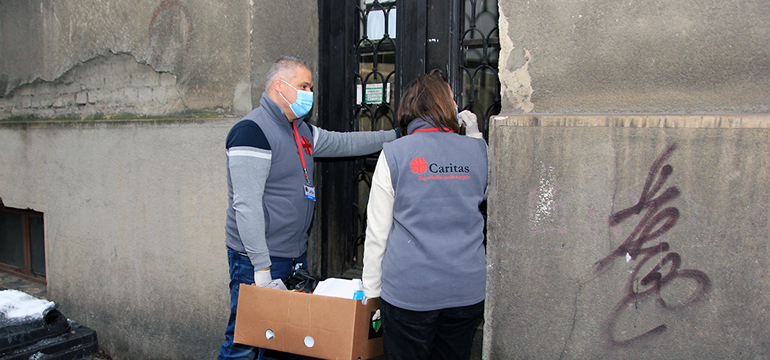 Slika: 300 TISUĆA KUNA POMOĆI U HRANI I HIGIJENSKIM PROIZVODIMA