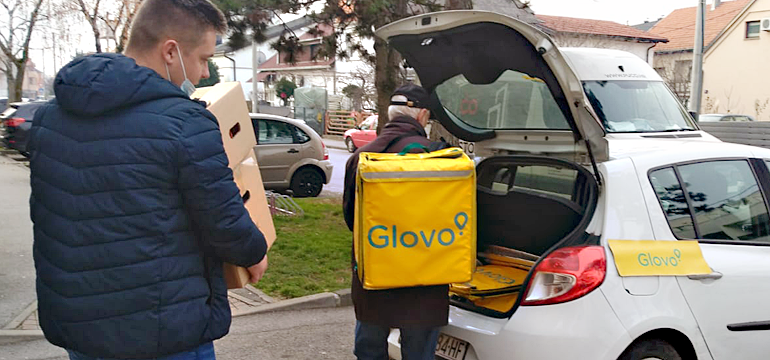 Slika: SURADNJA S DOSTAVOM »GLOVO« NA DOBROBIT CARITASOVIH KORISNIKA