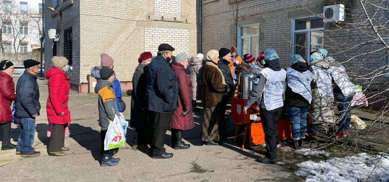 Slika: ZAGREBAČKI CARITAS POSLAO 20.000 EURA NAPAĆENOM UKRAJINSKOM NARODU