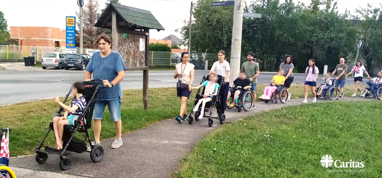Slika: MLADI VOLONTERI IZ ITALIJE U CARITASOVOJ KUĆI BL. ALOJZIJA STEPINCA