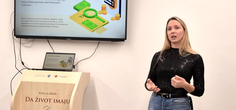 Slika: PREDAVANJE ZA MLADE O ONLINE BANKARSTVU