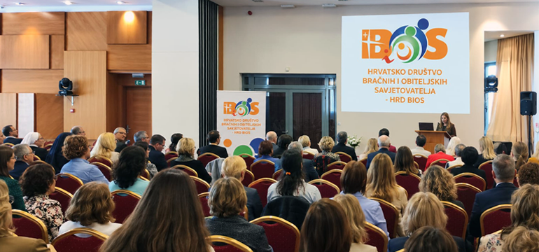 Slika: ODRŽAN 12. STRUČNI SKUP BRAČNIH I OBITELJSKIH SAVJETOVATELJA