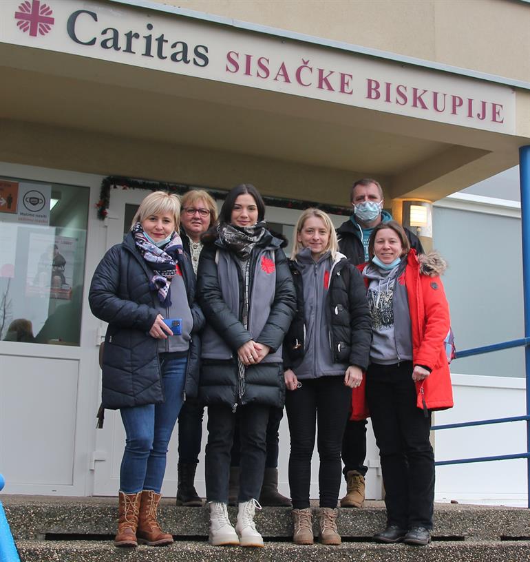 Slika: Pomoć zagrebačkog Caritasa Caritasu Sisačke biskupije