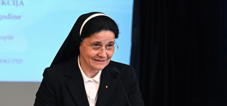 Slika: ZADAR: S. JELENA LONČAR NA SVEĆENIČKOJ REKOLEKCIJI IZLAGALA O TEMI ‘ACTIO I DJELA MILOSRĐA – CARITAS’